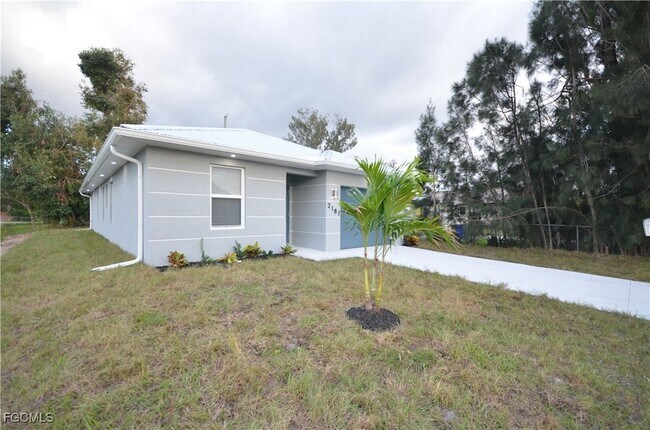 Foto del edificio - 2181 Mitchell Ct