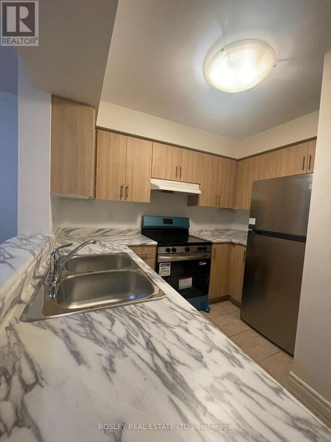 Building Photo - 3650 Kingston Rd