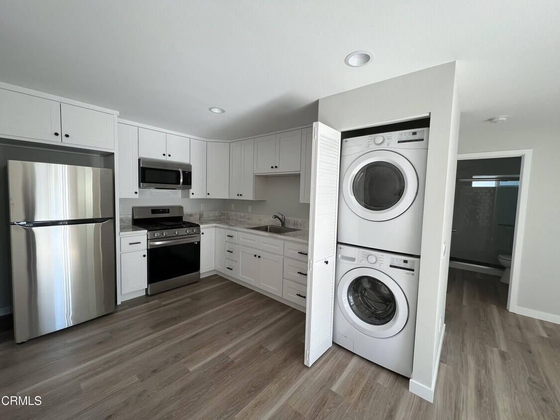 35 San Benito Ave, Ventura, CA 93004 Townhome Rentals in Ventura CA