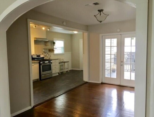 Foto del edificio - 5503 Lawson St