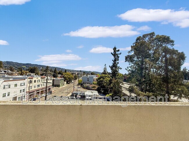 Foto del edificio - 1459 MacArthur Blvd