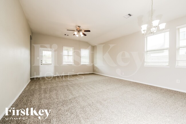 Foto del edificio - 1664 Rd 5102