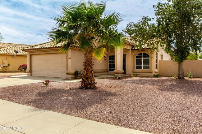 Foto del edificio - 7415 W Crest Ln
