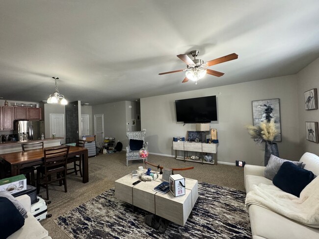 Building Photo - Welcome to this charming Condo ! "ASK ABOU...