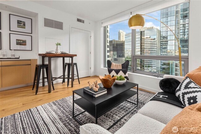 Building Photo - Seattle - Modern 1-Bedroom Condo with Stun...