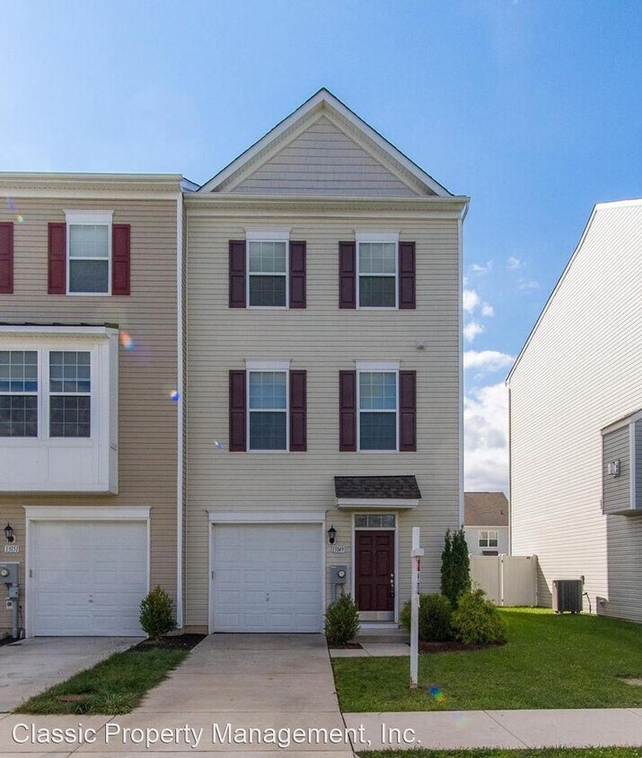 Primary Photo - 13149 Nittany Lion Cir