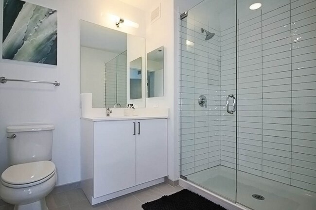 Foto del edificio - 1333 W Madison St