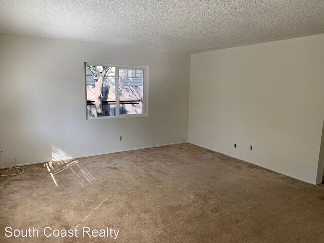 Building Photo - 2 br, 1 bath House - 622 W Sola