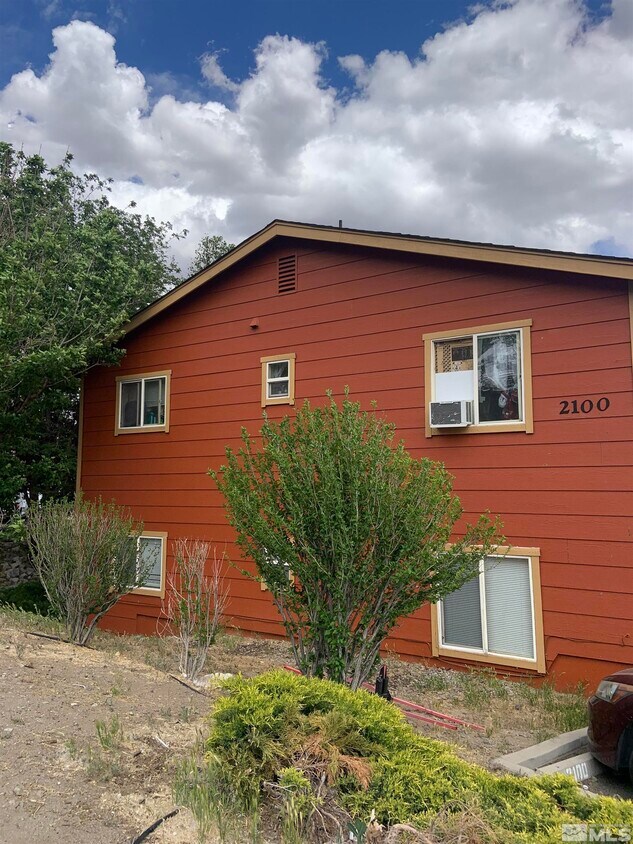 2100 Patton Dr, Reno, NV 89512 Townhome Rentals in Reno NV