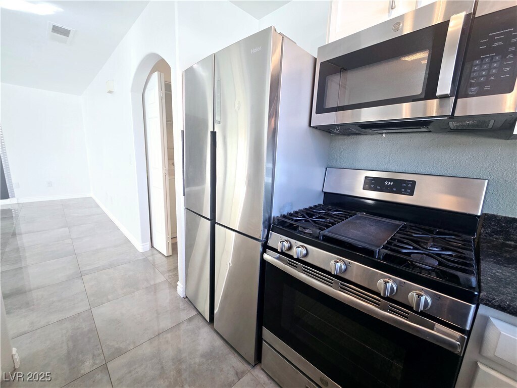 Foto principal - 4316 W Lake Mead Blvd