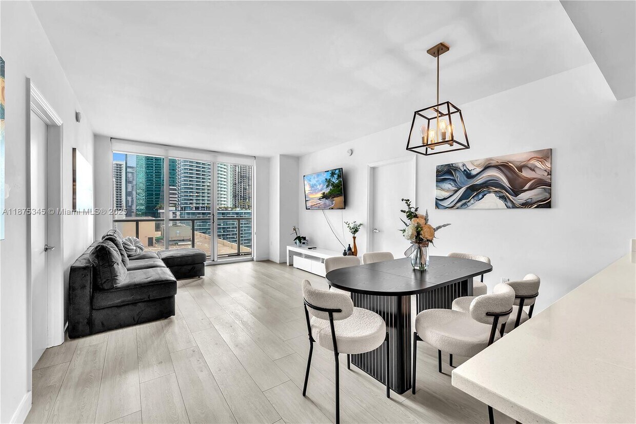 Foto principal - 500 Brickell Ave