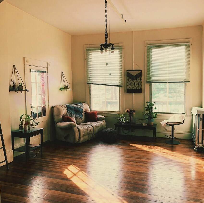 116 N Main St Unit 11, Barre, VT 05641 Apartment for Rent in Barre