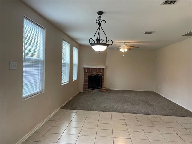 Foto del edificio - 5205 Mountain Pointe Dr