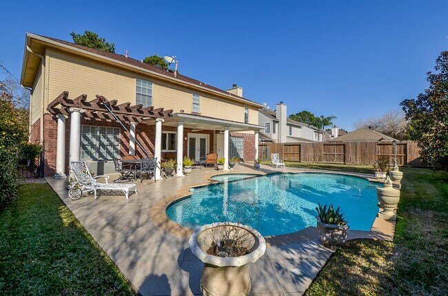 Foto del edificio - 17015 Country Bridge Rd