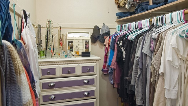 Interior Photo - 318 8th Ave SE