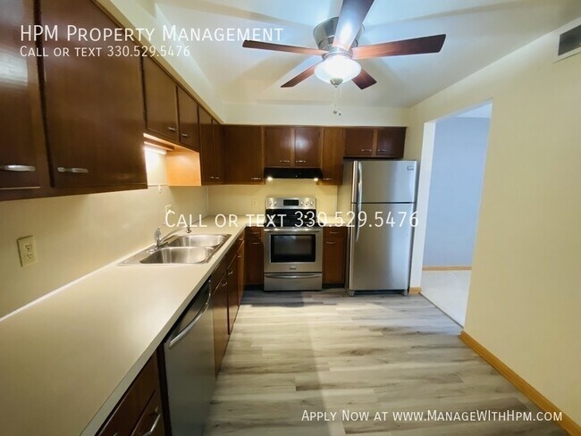 Foto del edificio - 7145 Starcliff Ave NW