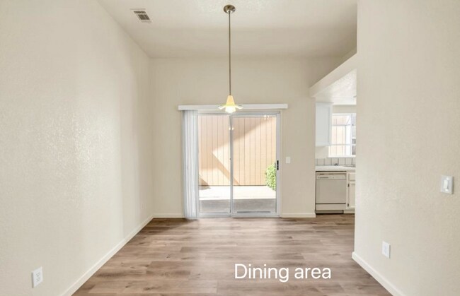Foto del edificio - 9255 Guillermina Ct