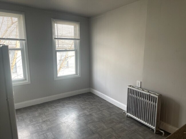 Building Photo - 2739 Wharton St