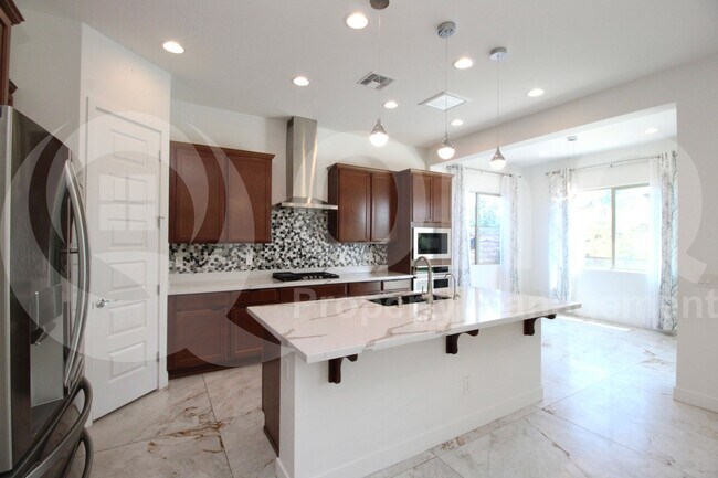 Foto del edificio - 22721 N 34th St