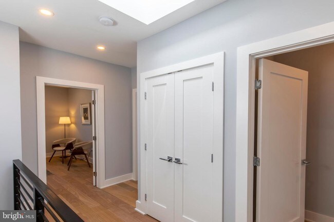 Foto del edificio - 4710 5th St NW