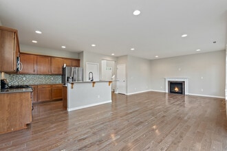 Building Photo - 7607 12th St SE