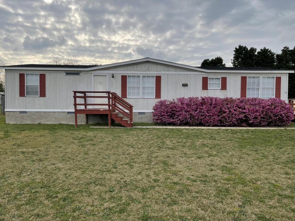 223 Brighton Drive House Rental in Byron, GA