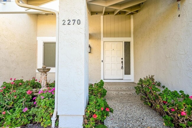 Foto del edificio - 2270 Bromfield Ct