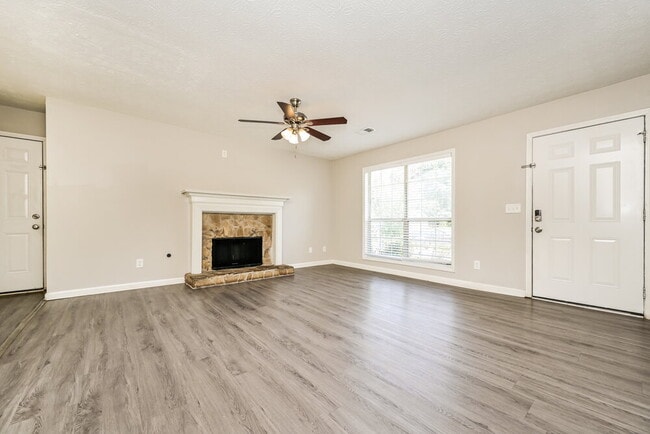 Building Photo - 1116 Whisper Wind Dr
