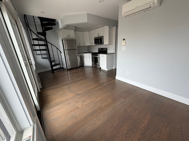 Foto del edificio - 2335 35th St