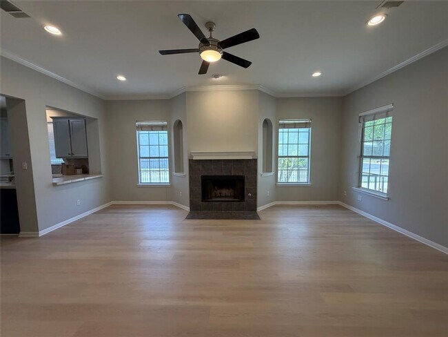 Foto del edificio - 5101 Avenue H