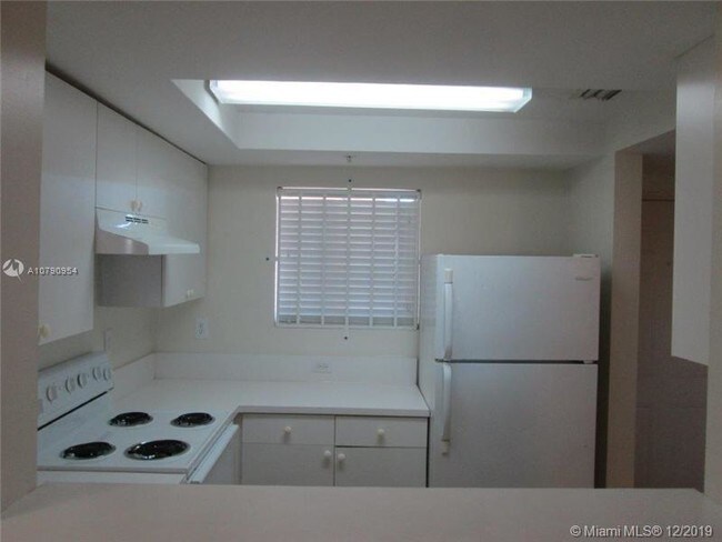 Foto del edificio - 11000 SW 200th St