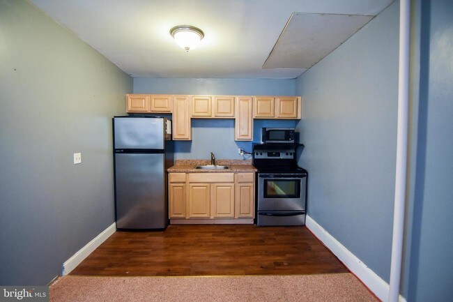 Foto del edificio - 3623 Falls Rd