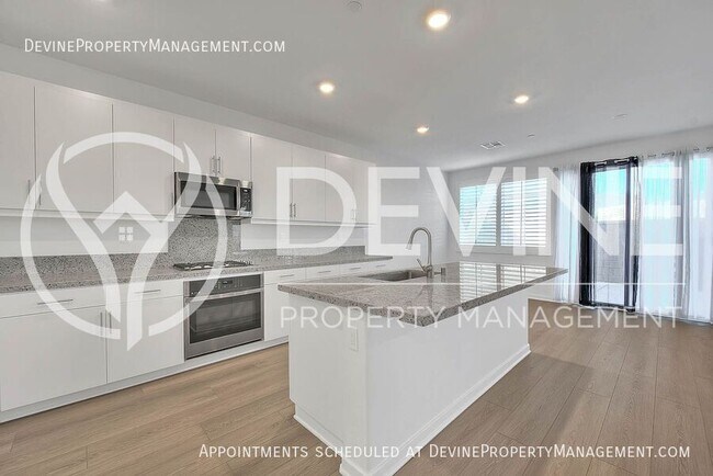 Foto del edificio - 2723 Emerald Bay Dr