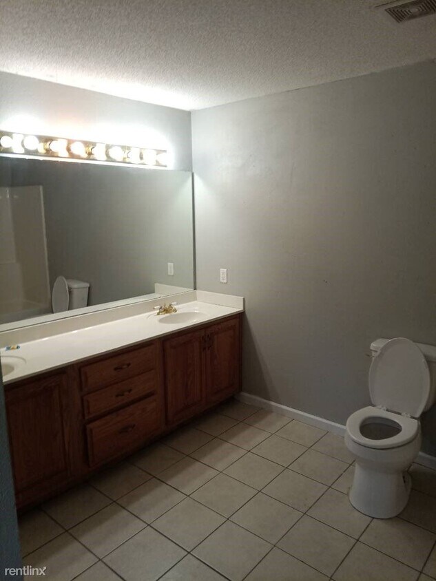 Foto del edificio - 1 br, 1 bath House - 1363 North Street