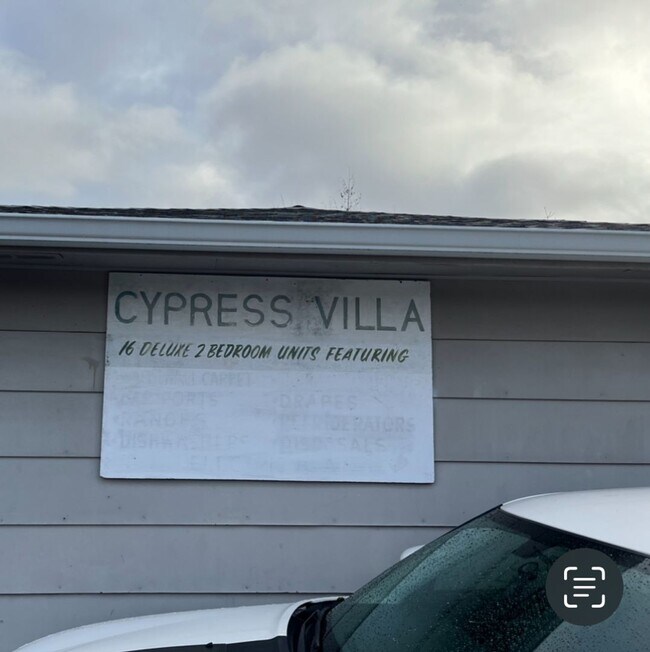 Foto del edificio - RENT SPECIAL $450.00 off Newly Remodeled 2...