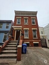 Building Photo - 40 Fairview Ave
