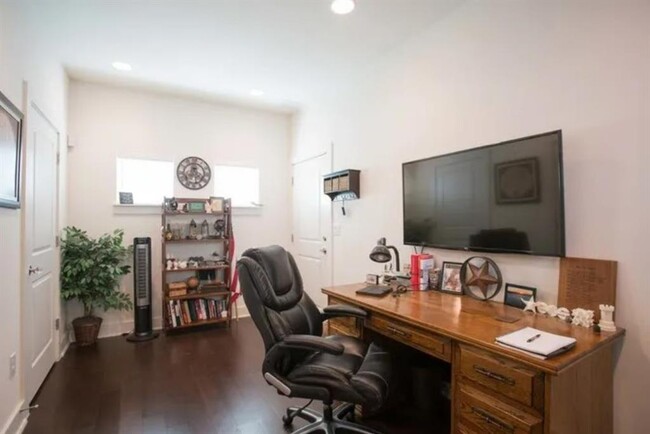 Foto del edificio - 1000 Muse Ln