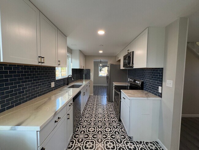 Foto del edificio - Beautiful 4 Bed 3 Bath Home!!!