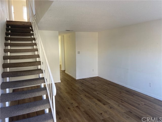 Building Photo - 2661 Andover Ave