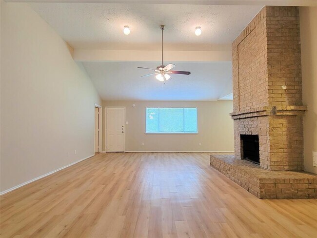 Building Photo - 19407 Spanish Needle Dr