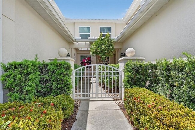 Foto del edificio - 4655 Hawks Nest Way