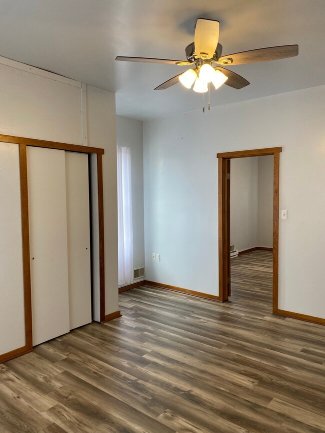 Building Photo - Monaca Triplex (1535 Indiana Ave)