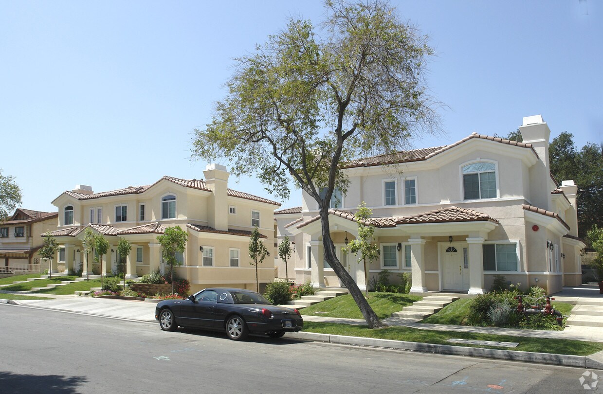 Foto del edificio - 321-325 N 3rd St