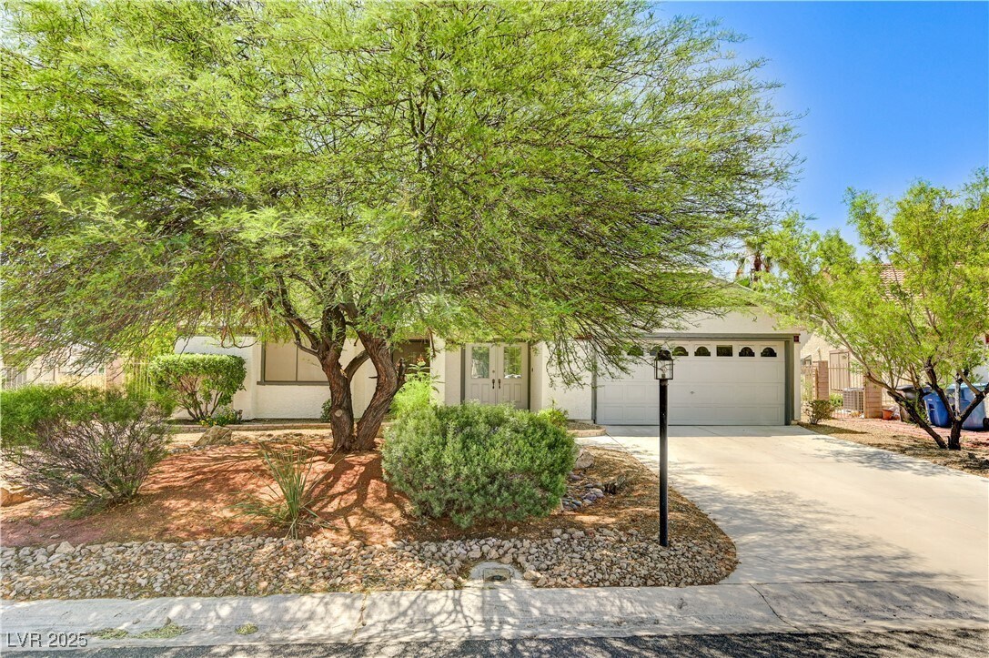 Foto principal - 5705 Sovereign Way