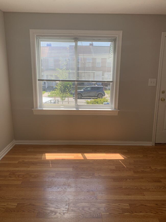 Building Photo - 3051 Ascension St