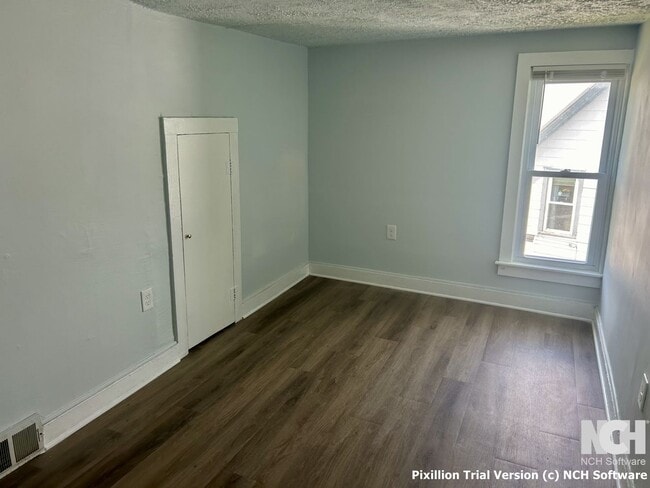 Building Photo - 79 St Charles St