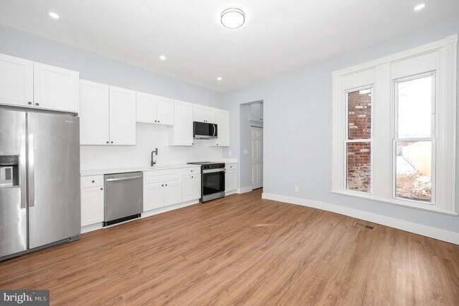 Foto del edificio - 230 S Market St