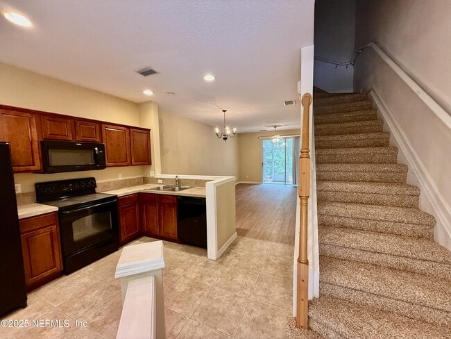 Building Photo - 3514 Summerlin Ln N