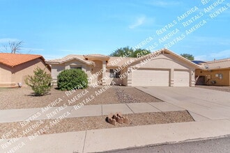 Building Photo - 9625 E Paseo San Rosendo