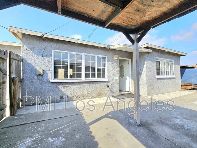 Building Photo - 4221 Live Oak St
